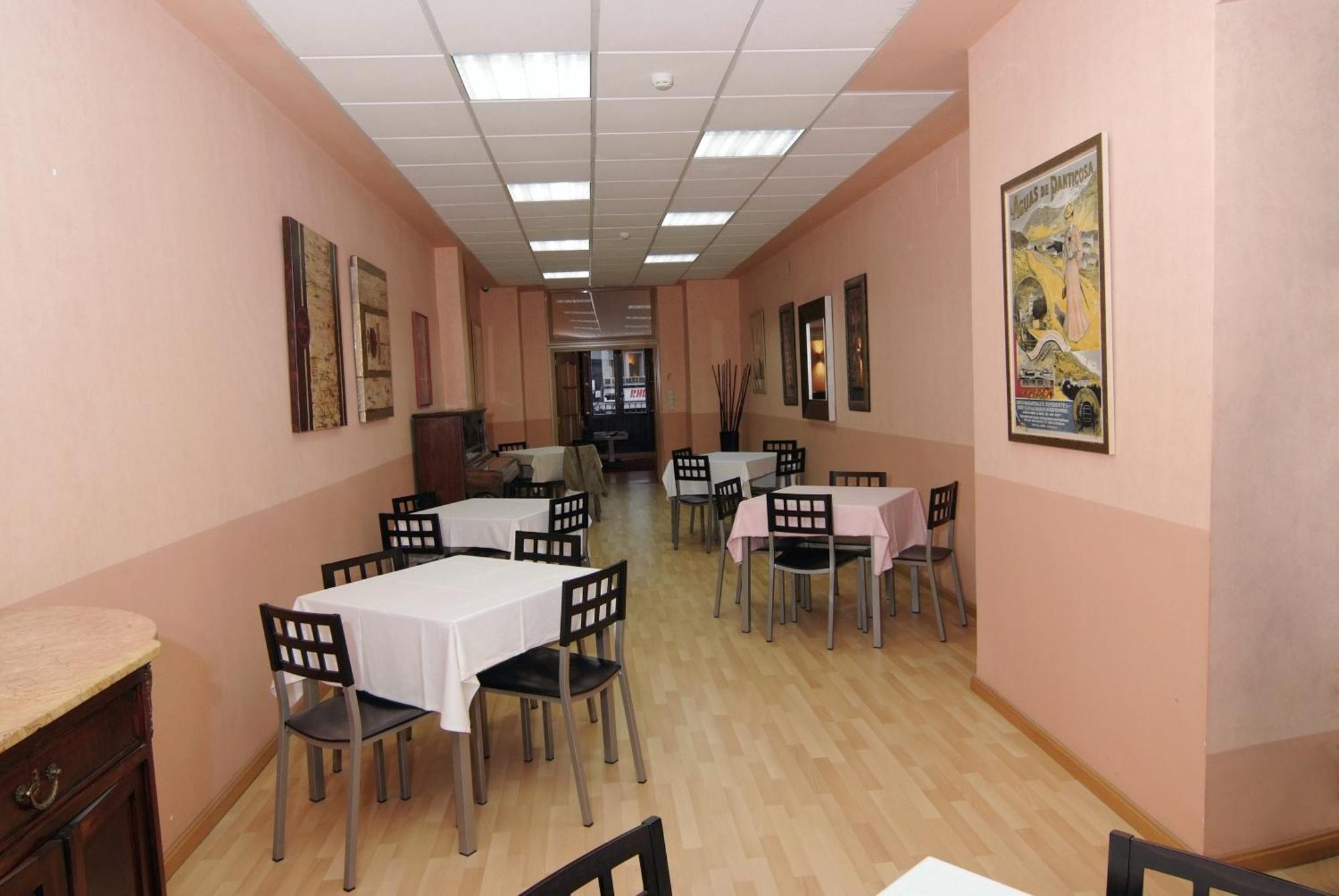 Hostal Cataluna Zaragoza Exterior photo