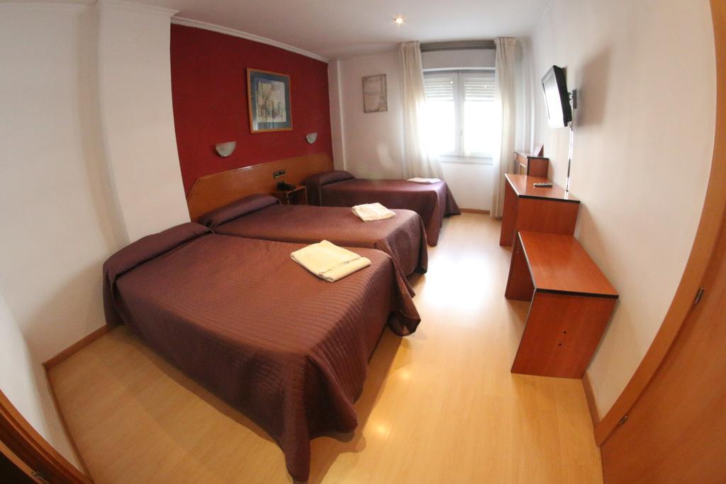 Hostal Cataluna Zaragoza Exterior photo